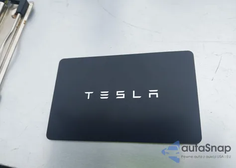 2026 Tesla Model 3 Premium Rear-Wheel Drive/Standard Rear-Wheel Drive z USA, uszkodzony, nr VIN 5YJ3E1EA8TF142351